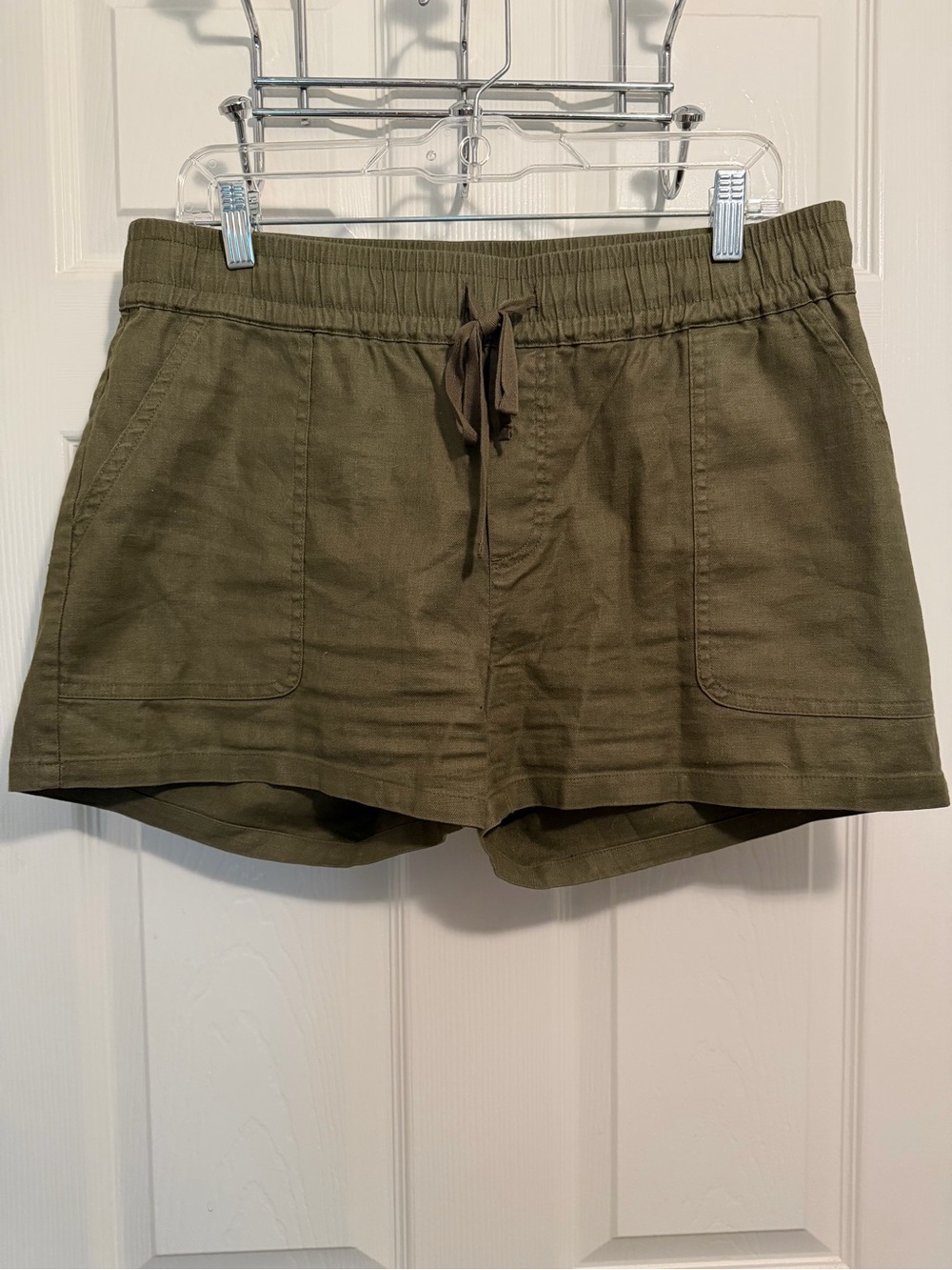 tentree Olive Drawstring Linen-Blend Athletic Shorts